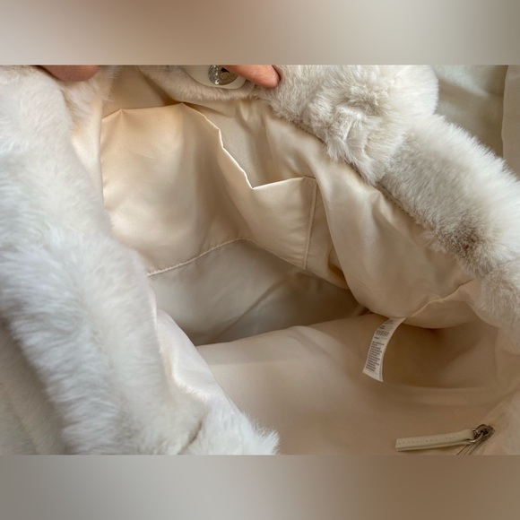 H&M cream soft fluffy tote bag - Picture 11 of 15